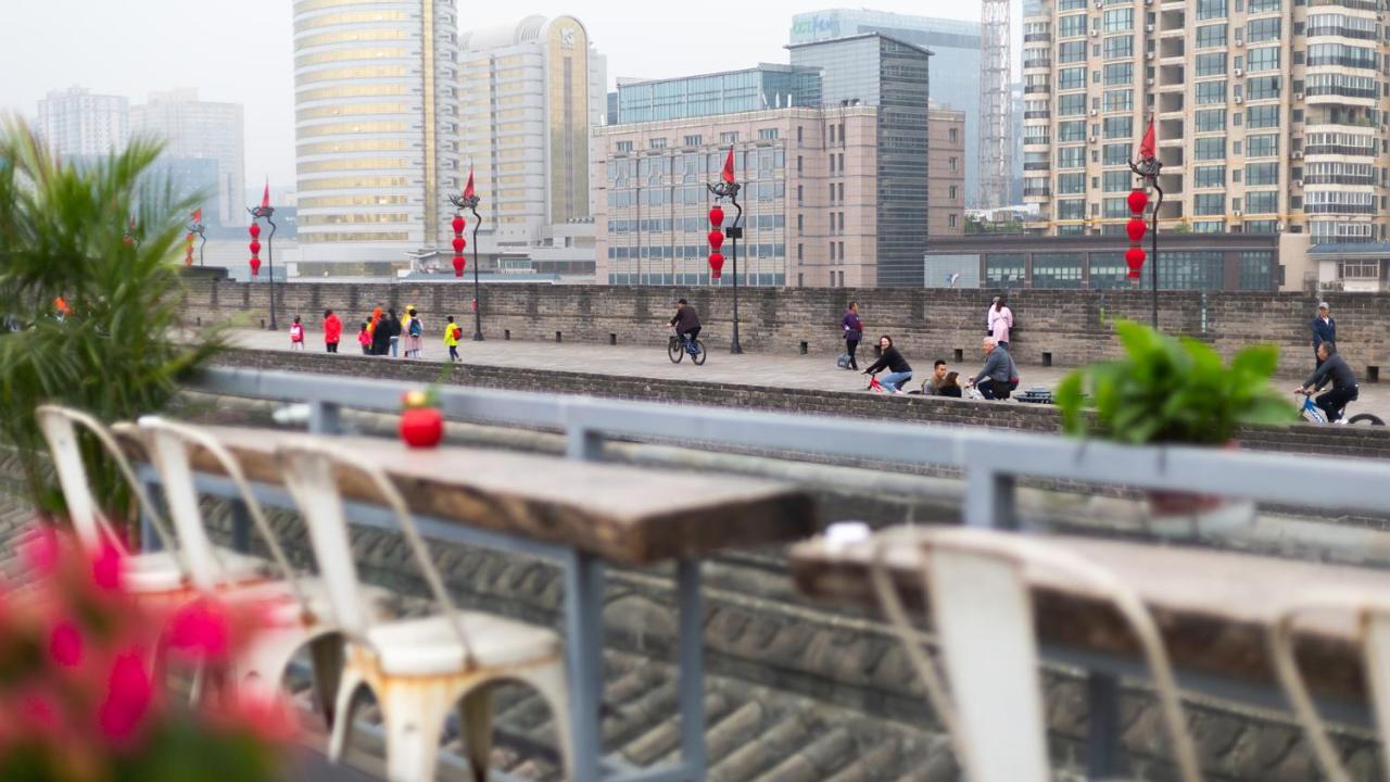 Xi'An Travelling With Hotel South Gate ภายนอก รูปภาพ