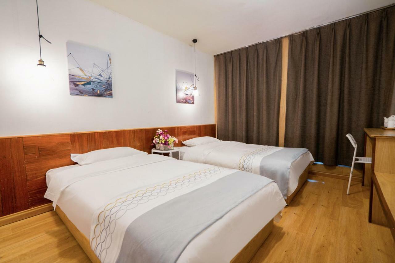 Xi'An Travelling With Hotel South Gate ภายนอก รูปภาพ